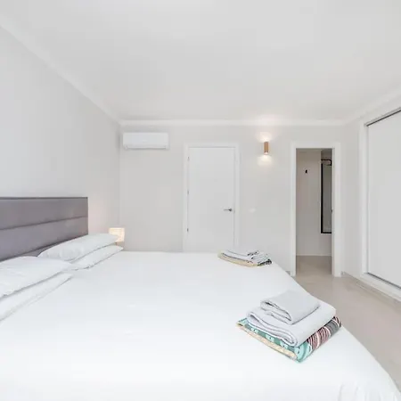 アパート Amazing 4 Bed Beachfront Dominion Rdr358 *