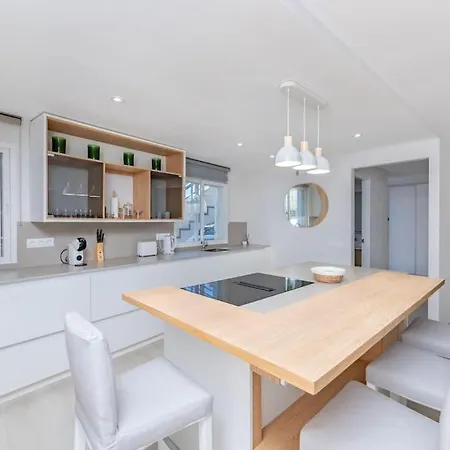 Amazing 4 Bed Beachfront Dominion Rdr358 * エステポナ