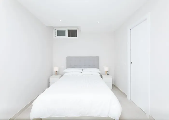 Apartment Amazing 4 Bed Beachfront Dominion Rdr358 *