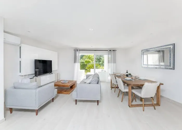 Amazing 4 Bed Beachfront Dominion Rdr358 Apartment